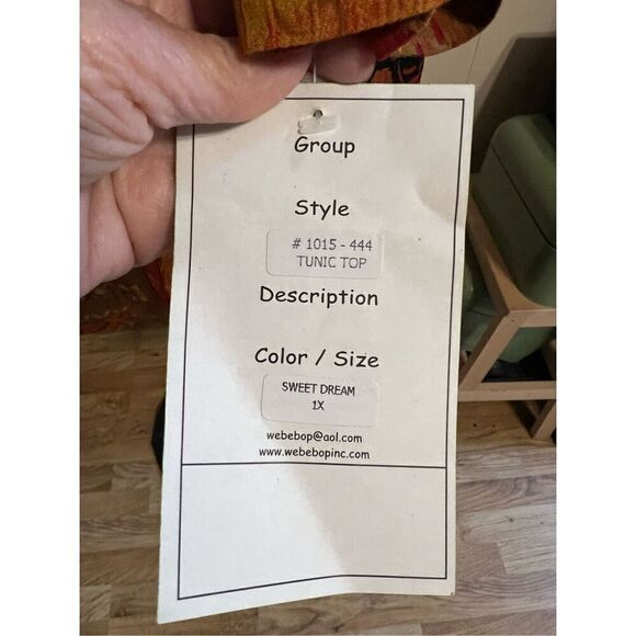 NWT Key Lime Pie Woman Dramatic Rayon Tunic Top "Sweet Dream" Pattern Great Ambe - Picture 7 of 7